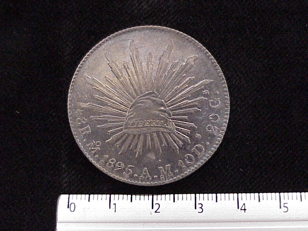 8 Plata 1895 . Inventario Banxico 4469 (reverso)