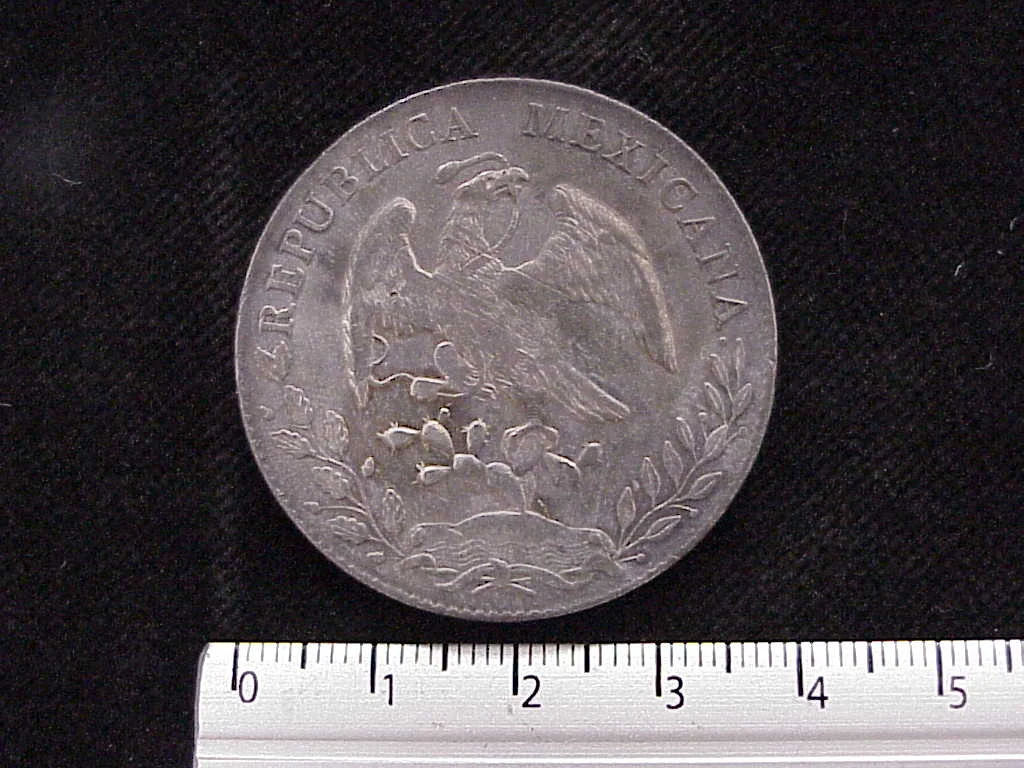 8 Plata 1892 . Inventario Banxico 9469 (anverso)