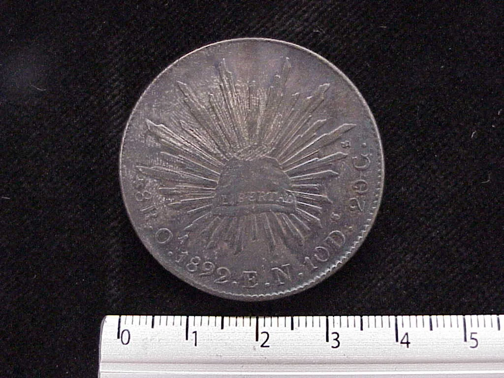 8 Plata 1892 . Inventario Banxico 9469 (reverso)