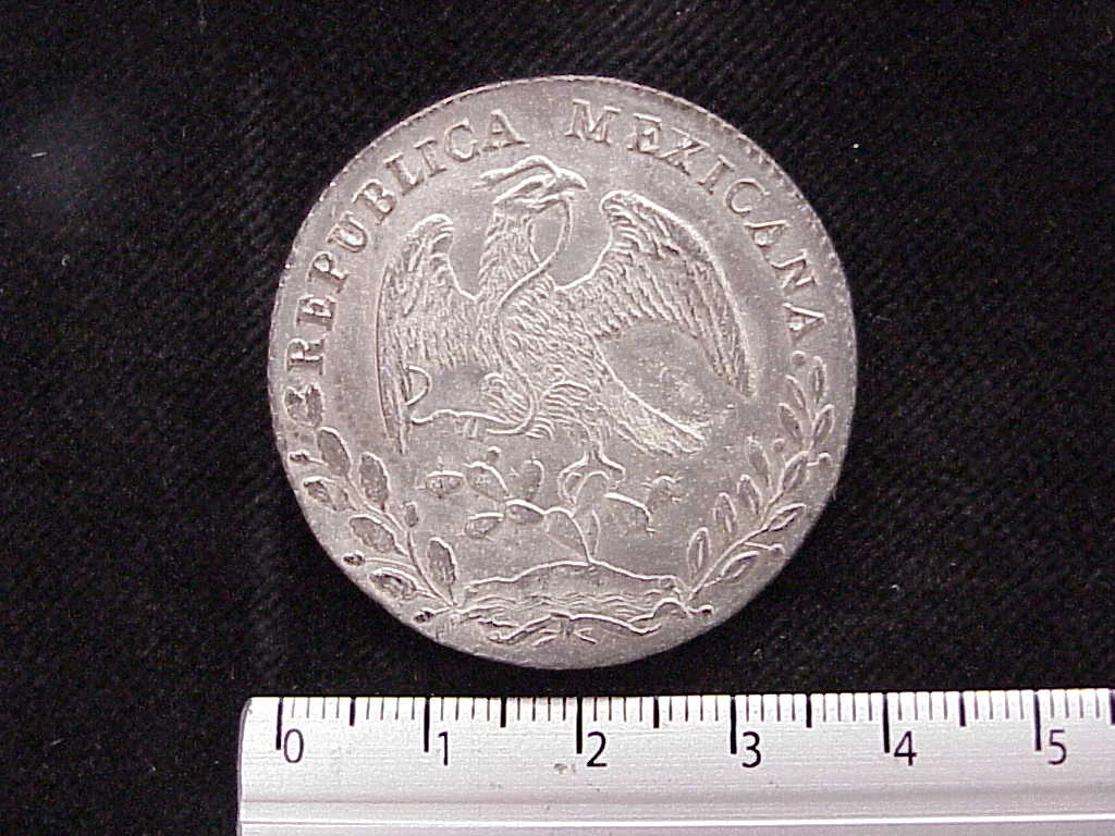 8 Plata 1884 . Inventario Banxico 9665 (anverso)