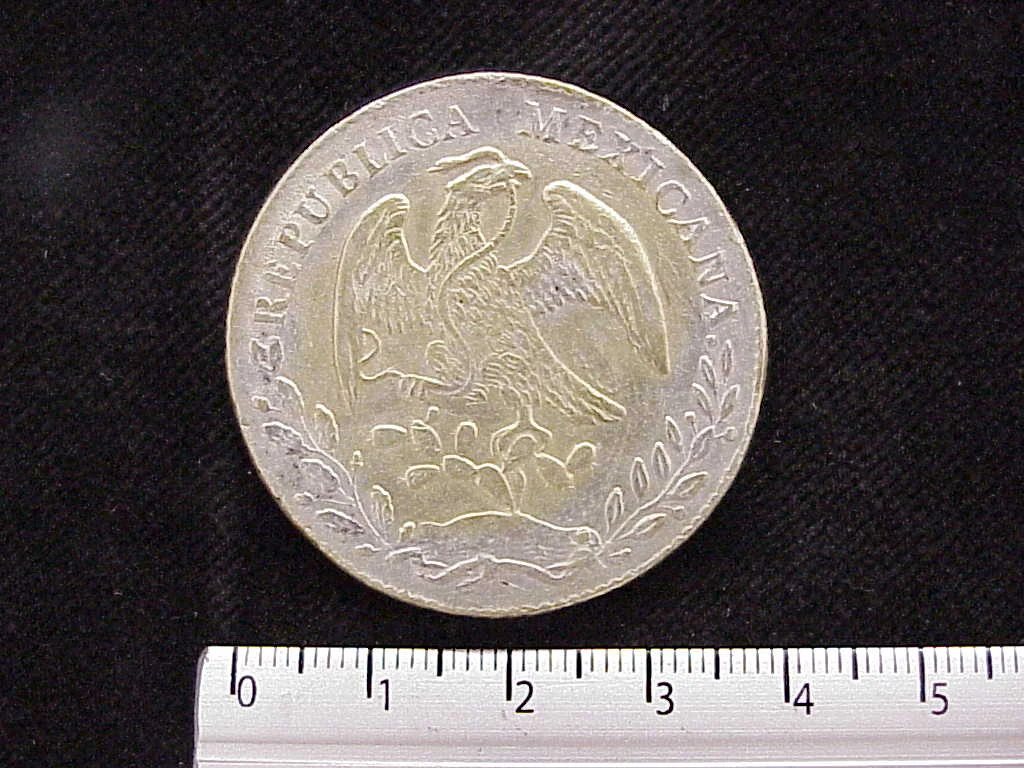 8 Plata 1886 . Inventario Banxico 9675 (anverso)