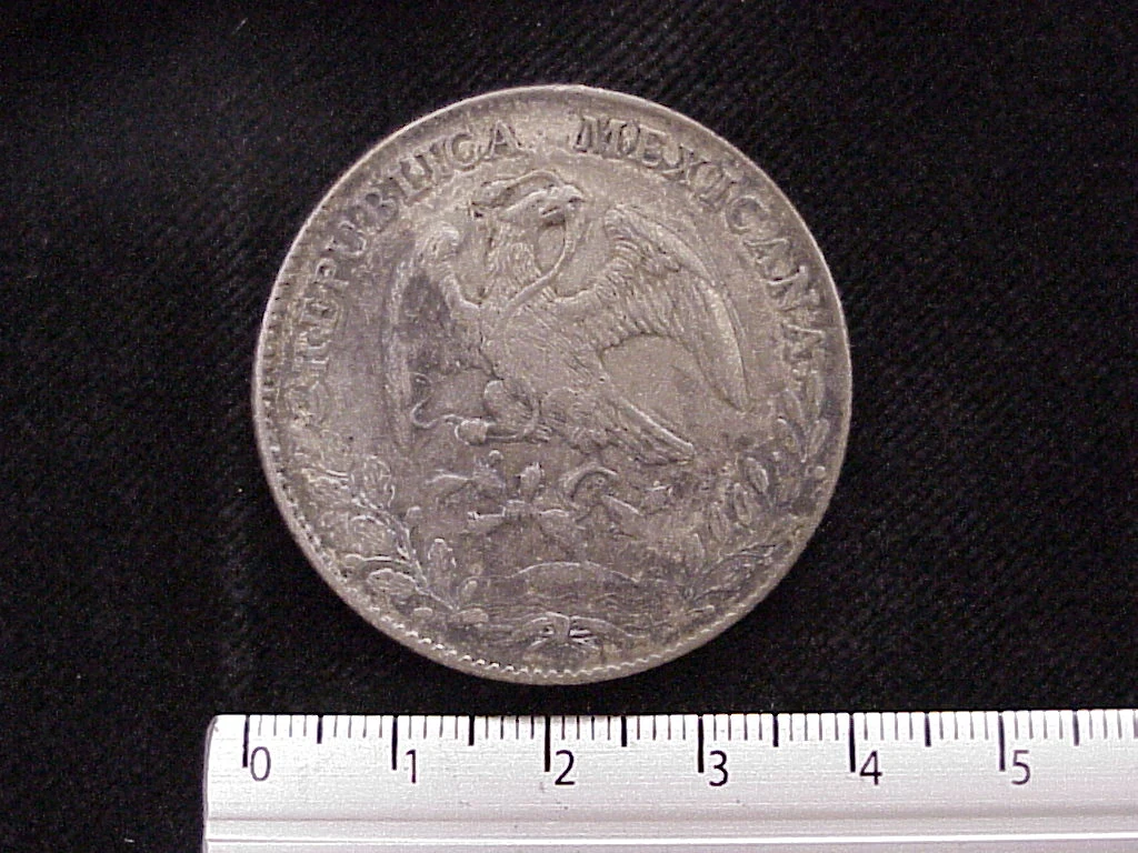 8 Plata 1896 . Inventario Banxico 10387 (anverso)
