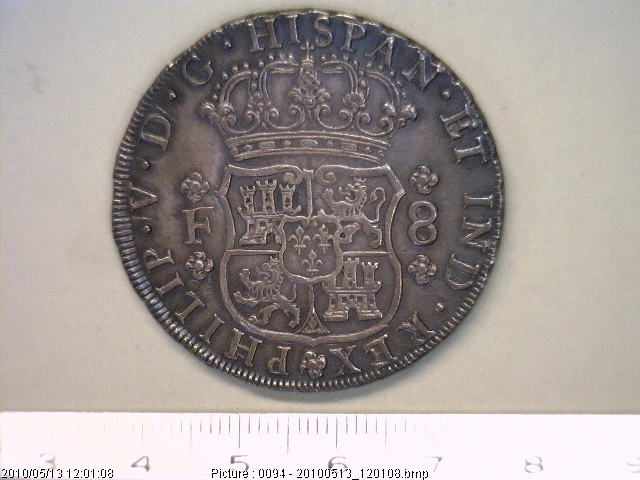 Anverso de moneda 8 reales Columnario 1732-1773