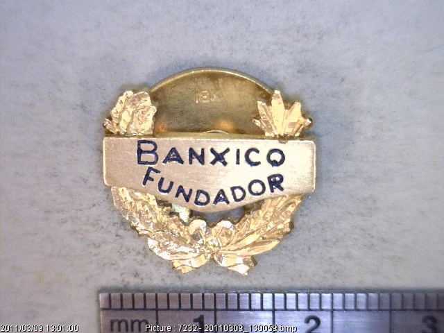 Medalla 18 k, Pedro Correa y Banxico fundador (anverso)