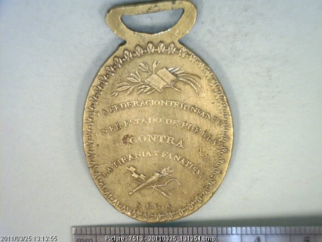 Medalla A los defensores de Puebla (1833) (anverso)