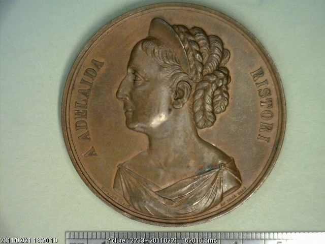 Medalla Adelaida Ristori (1875) (anverso)