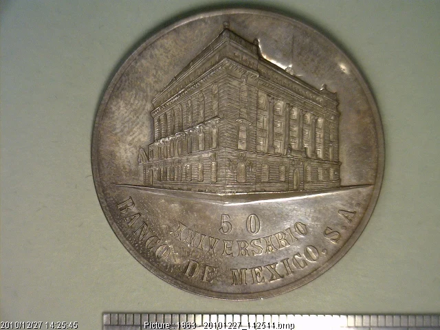 Medalla Banco de México. 50 Aniversario (1975) (anverso)