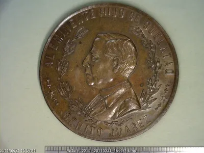 Medalla Benito Juárez. Centenario de su natalicio (1906)