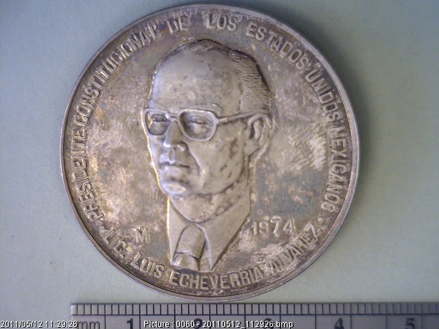Medalla Benito Juárez - Luis Echeverría (1974) (anverso)
