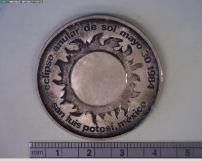 Medalla Eclipse anular de Sol. En bolsa de terciopelo (1984)