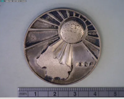 Medalla Eclipse anular de Sol. En bolsa de terciopelo (1984)
