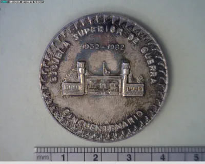 Medalla Escuela Superior de Guerra. 50 Aniversario (1982)