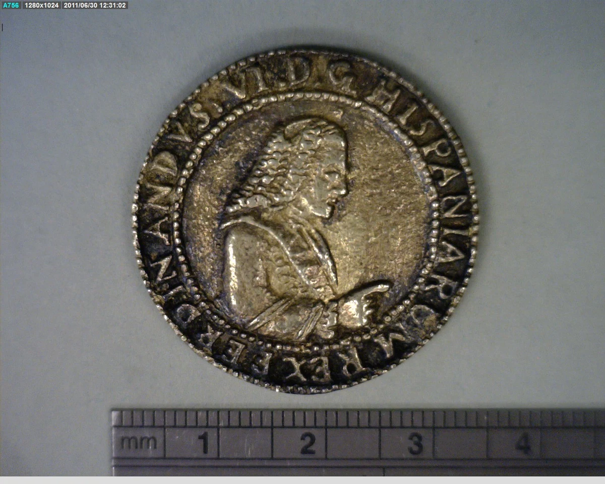 Medalla La ciudad de México. Fundida (1747) (anverso)
