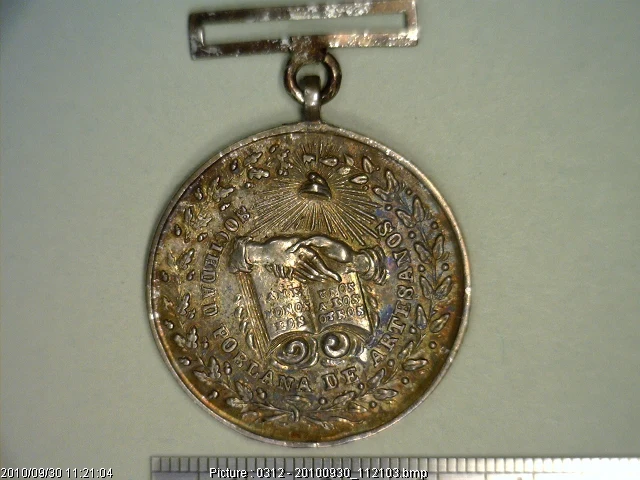Medalla Sociedad Poblana de Artesanos (1889) (anverso)