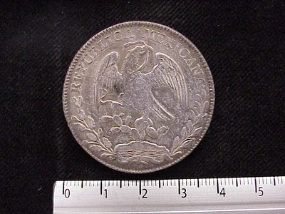 8 Plata 1877 . Inventario Banxico 10315 (anverso)