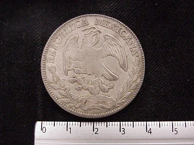 8 Plata 1880 . Inventario Banxico 10324 (anverso)