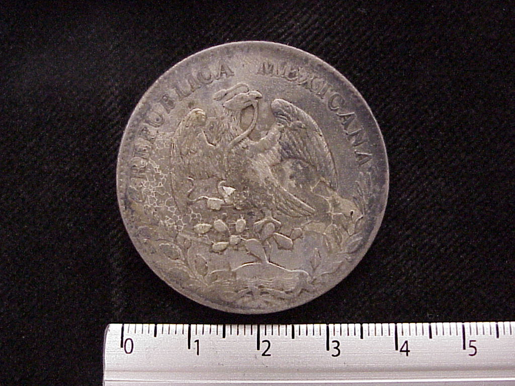 8 Plata 1882 . Inventario Banxico 10331 (anverso)