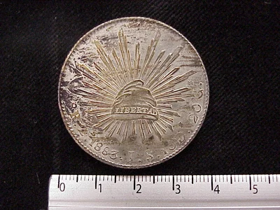 8 Plata 1883 . Inventario Banxico 10335 (reverso)