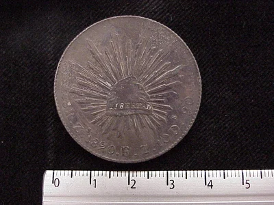 8 Plata 1890 . Inventario Banxico 10362 (reverso)