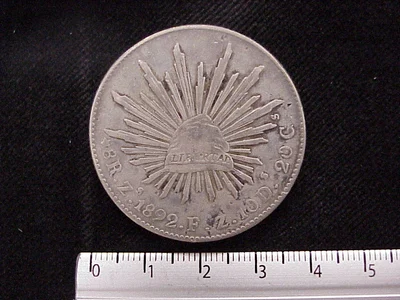 8 Plata 1892 . Inventario Banxico 10370 (reverso)
