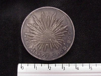 8 Plata 1897 . Inventario Banxico 10391 (reverso)