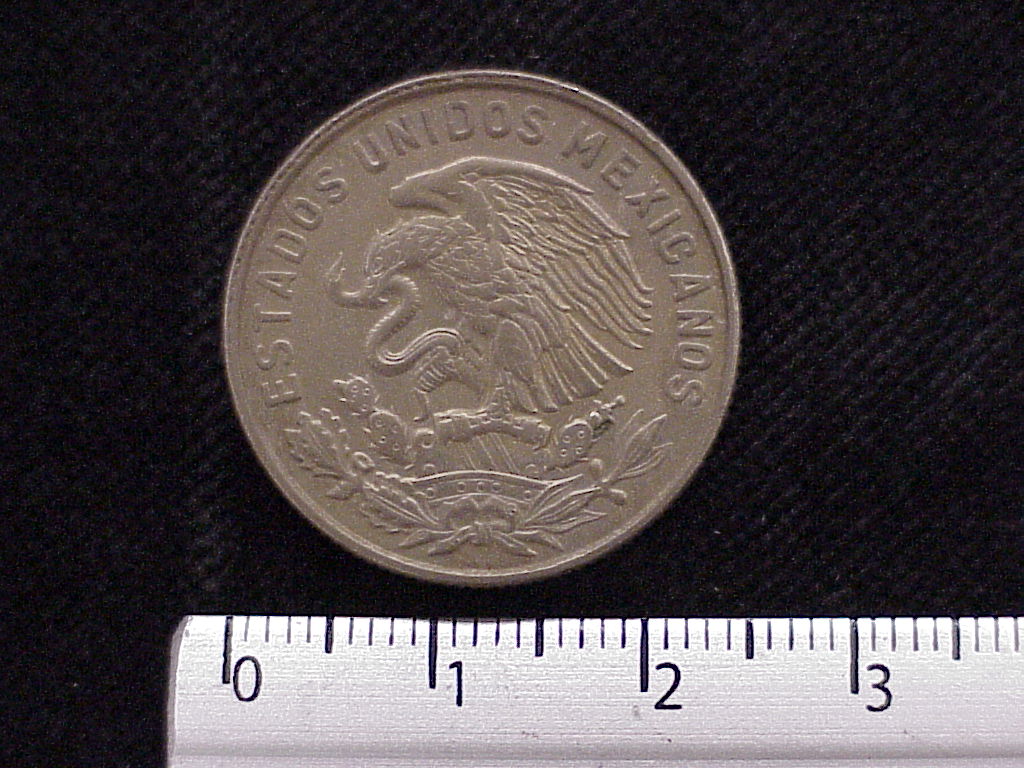 50 Cuproníquel 1969 . Inventario Banxico 11910 (anverso)