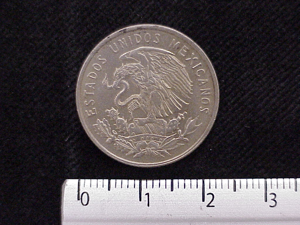 25 Centavos Cuproníquel 1966 (anverso)