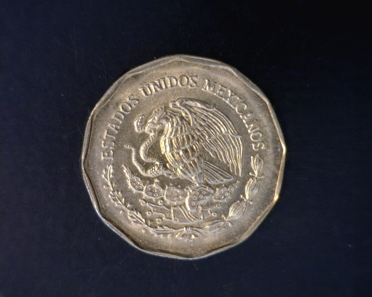 20 Bronce Aluminio 1992 . Inventario Banxico 16769 (anverso)