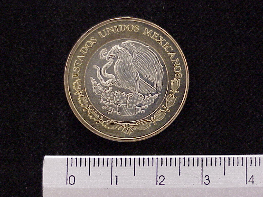 10 Bimetálica 2005 . Inventario Banxico 21451 (anverso)