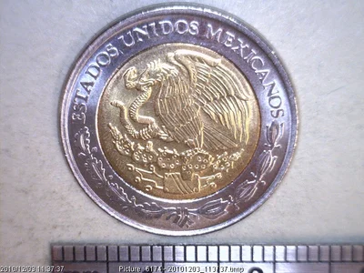 1 Bimetálica 2010 . Inventario Banxico 22649 (anverso)