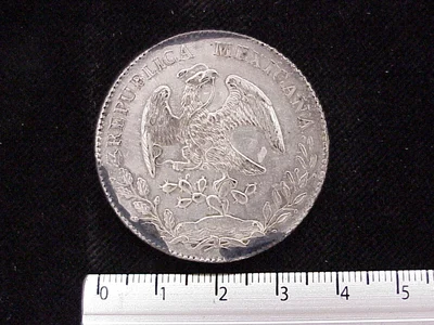 8 Plata 1885 . Inventario Banxico 4431 (anverso)