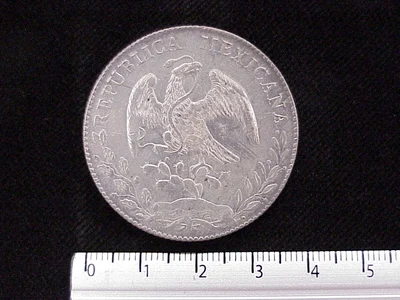 8 Plata 1892 . Inventario Banxico 4457 (anverso)
