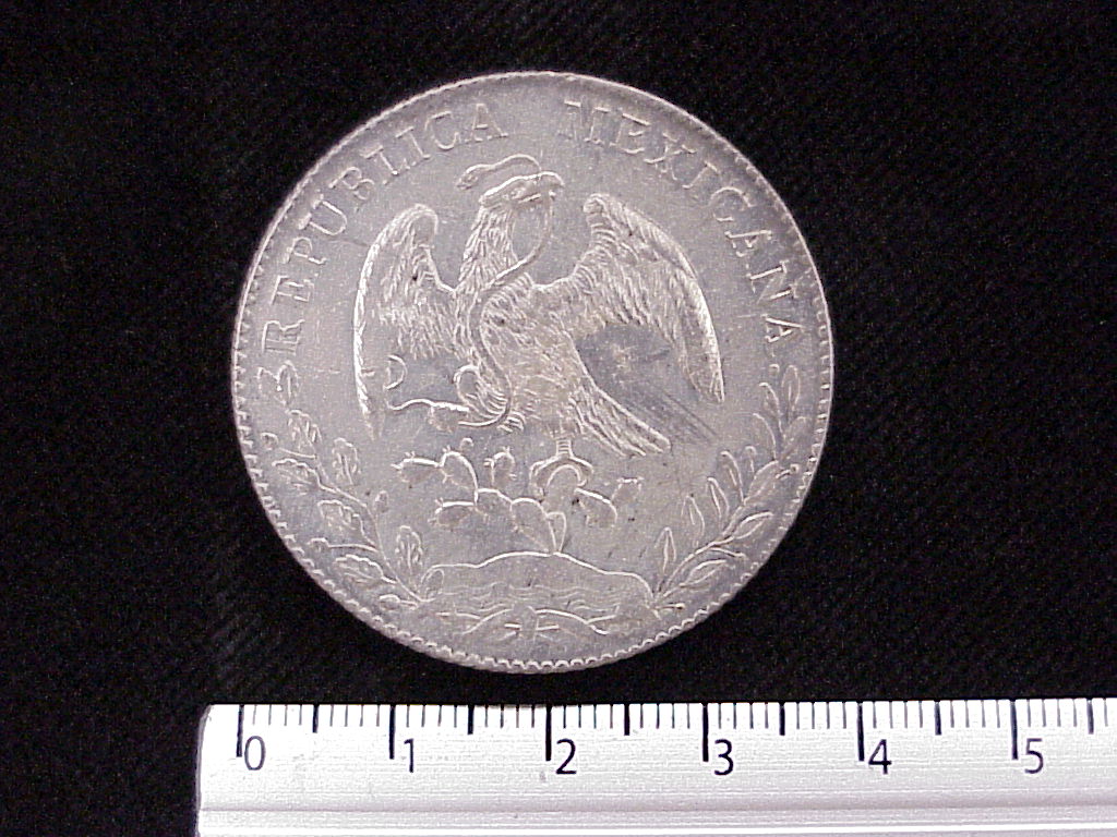 8 Plata 1892 . Inventario Banxico 4457 (anverso)