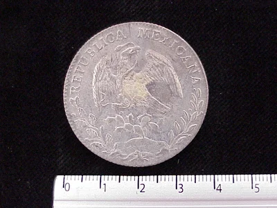 8 Plata 1894 . Inventario Banxico 4464 (anverso)