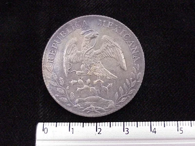 8 Plata 1895 . Inventario Banxico 4469 (anverso)