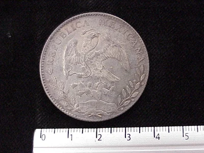 8 Plata 1897 . Inventario Banxico 4481 (anverso)