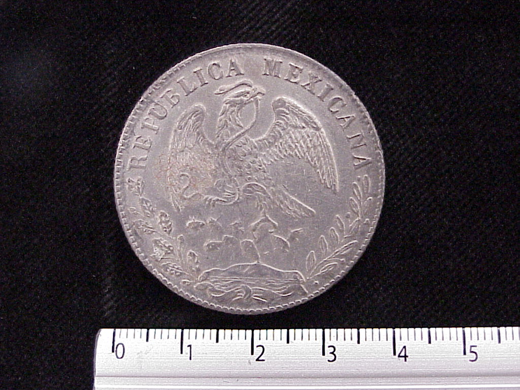 8 Plata 1880 . Inventario Banxico 5728 (anverso)