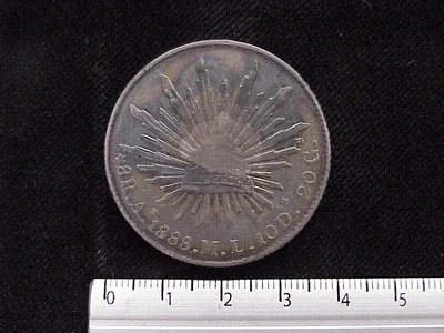 8 Reales Resplandor Álamos 1888
