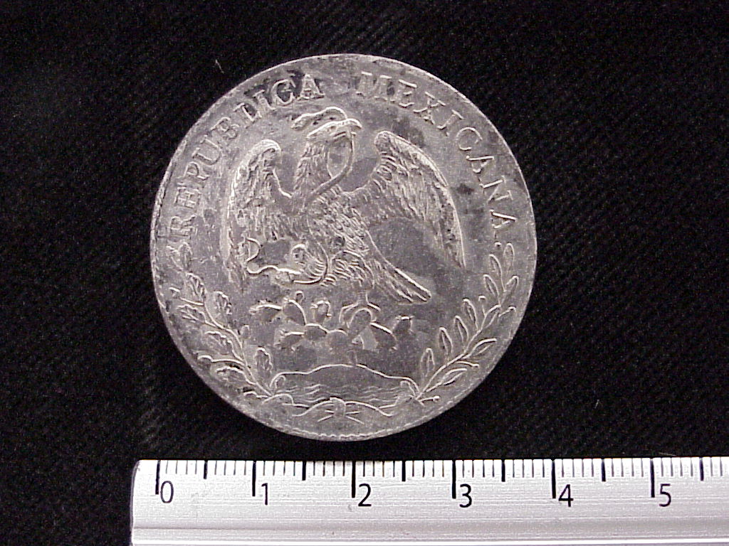 8 Plata 1889 . Inventario Banxico 5756 (anverso)