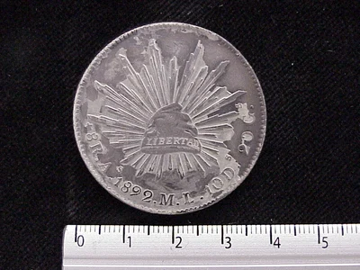 8 Plata 1892 . Inventario Banxico 5768 (reverso)