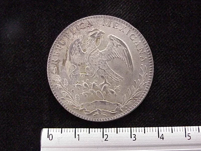 8 Plata 1882 . Inventario Banxico 6029 (anverso)