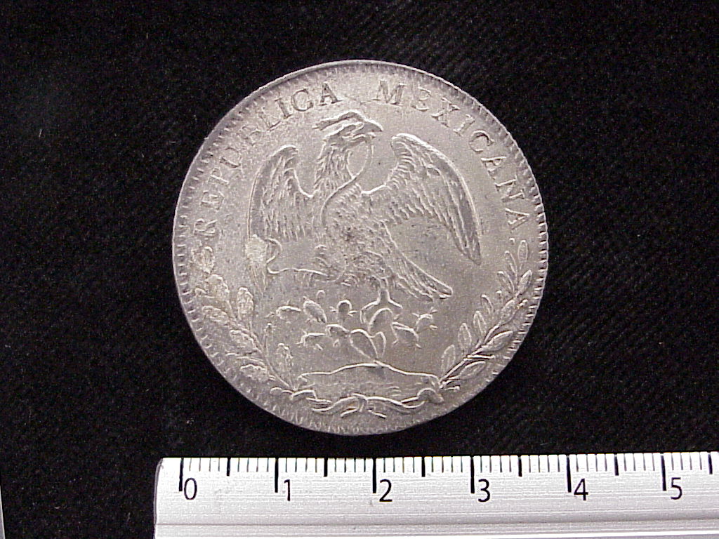 8 Plata 1884 . Inventario Banxico 6037 (anverso)