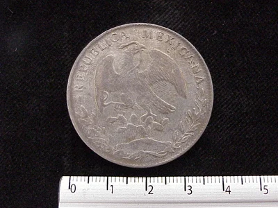 8 Plata 1886 . Inventario Banxico 6046 (anverso)