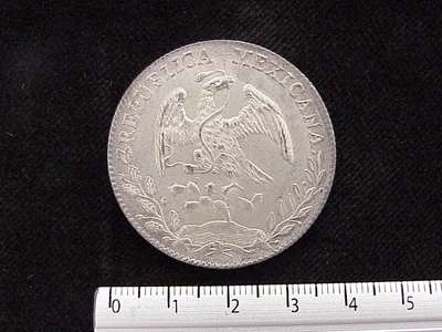8 Plata 1887 . Inventario Banxico 6050 (anverso)