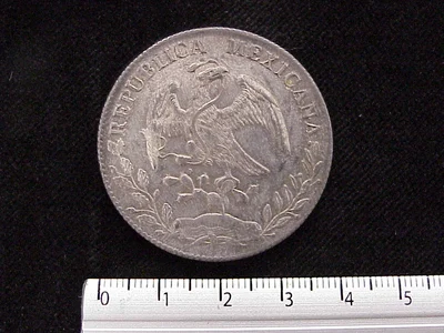 8 Plata 1889 . Inventario Banxico 6057 (anverso)