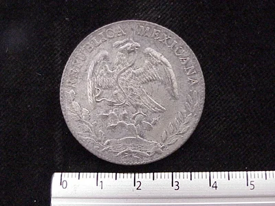 8 Plata 1886 . Inventario Banxico 6603 (anverso)
