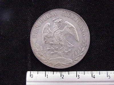 8 Plata 1887 . Inventario Banxico 6607 (anverso)