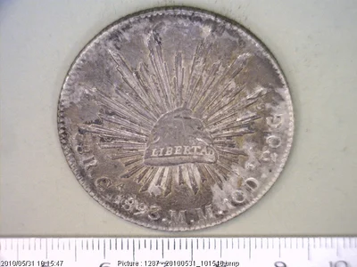 8 Plata 1893 . Inventario Banxico 6630 (reverso)