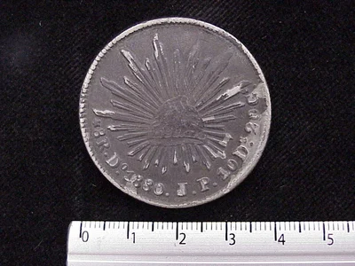 8 Plata 1881 . Inventario Banxico 6992 (anverso)
