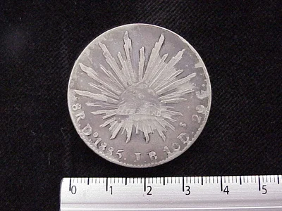 8 Plata 1885 . Inventario Banxico 7009 (anverso)